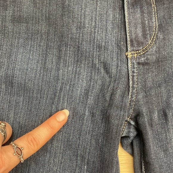 Paige | Skyline Skinny | Blue Jeans - Picture 5 of 16